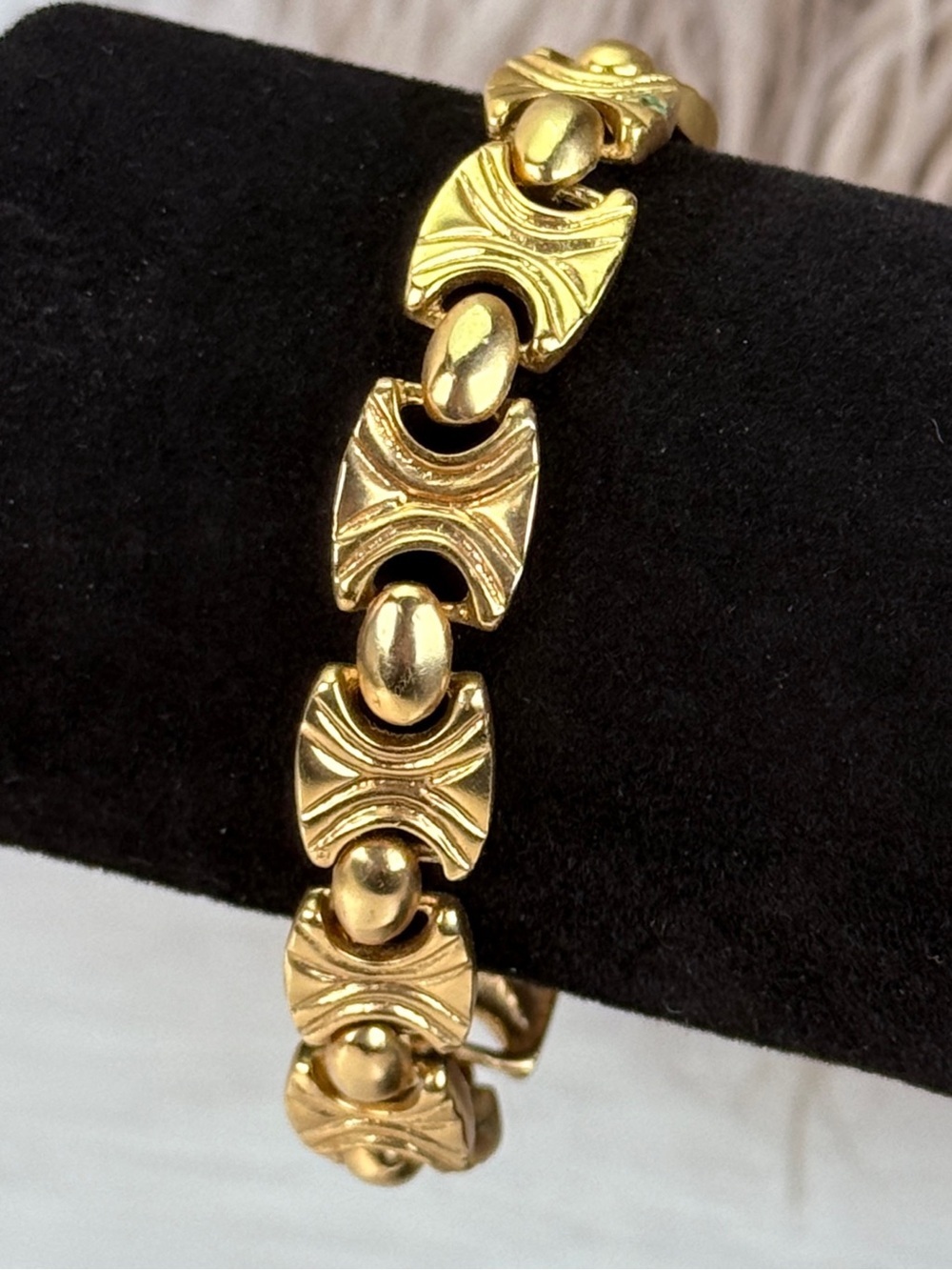 Vintage Gold Tone Geometric Link Bracelet Hidden Box Clasp Art Deco Style
